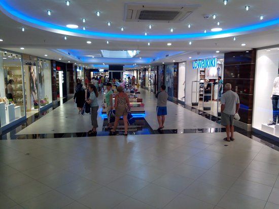 Megamall AVM